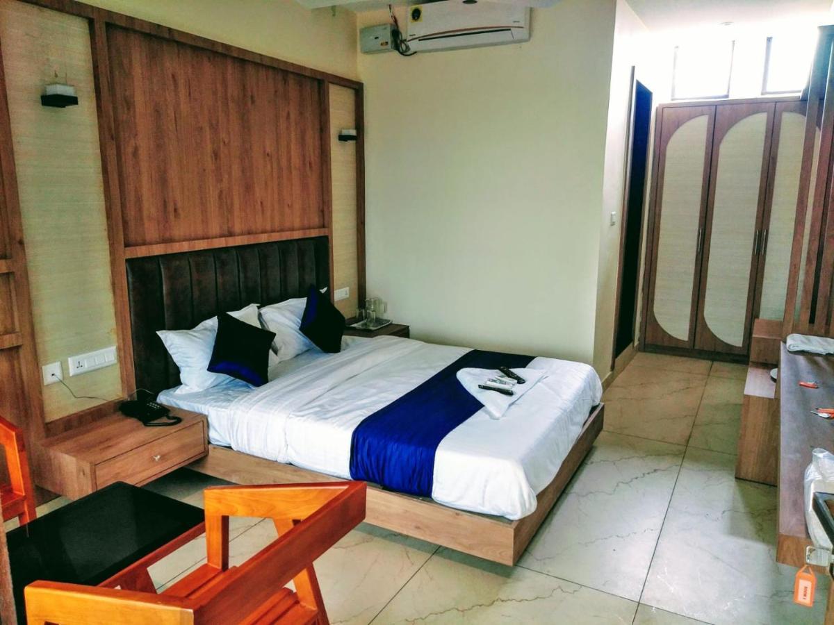 Hotel Cap Sports Center à Nīleshwar Extérieur photo